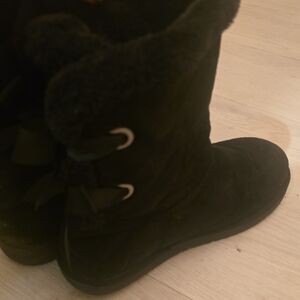 Elegant Black Winter Boots